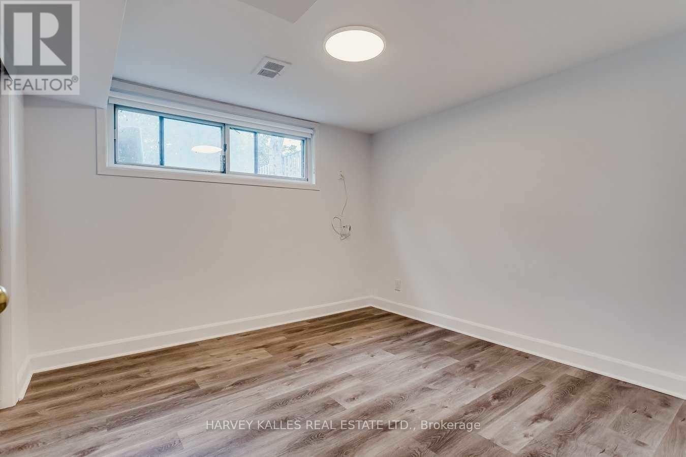 135 Combe Avenue, Toronto, Ontario M3H 4K2 - Photo 30 - C13603110