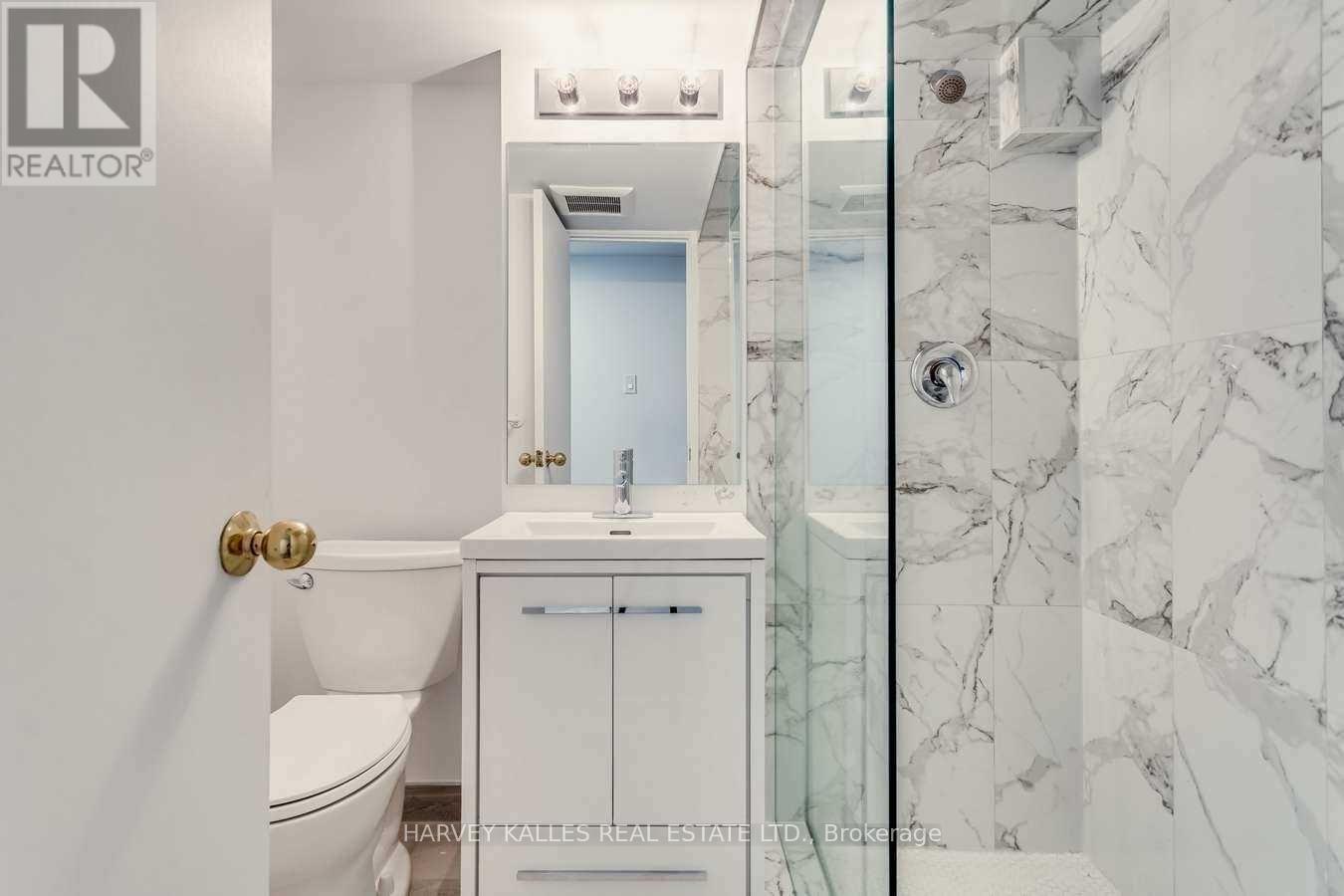 135 Combe Avenue, Toronto, Ontario M3H 4K2 - Photo 31 - C13603110