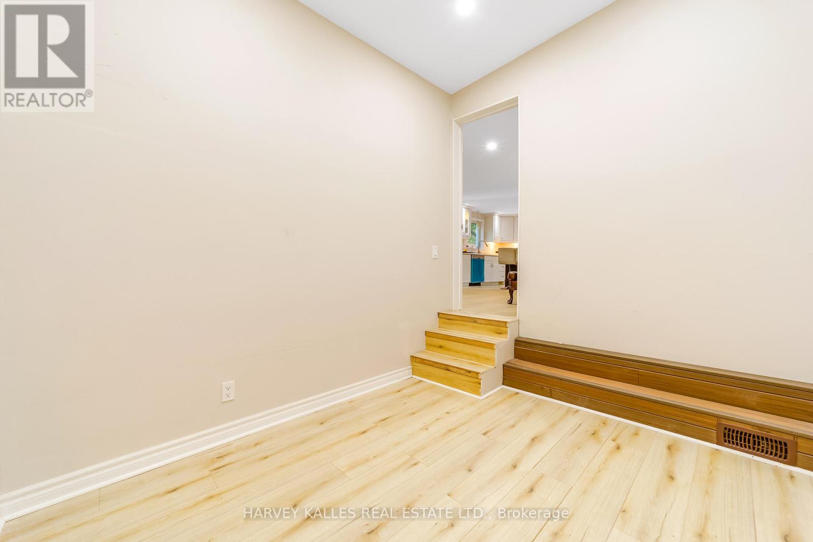 6814 14th Avenue, Markham, Ontario L6B 1A8 - Photo 16 - N13605672