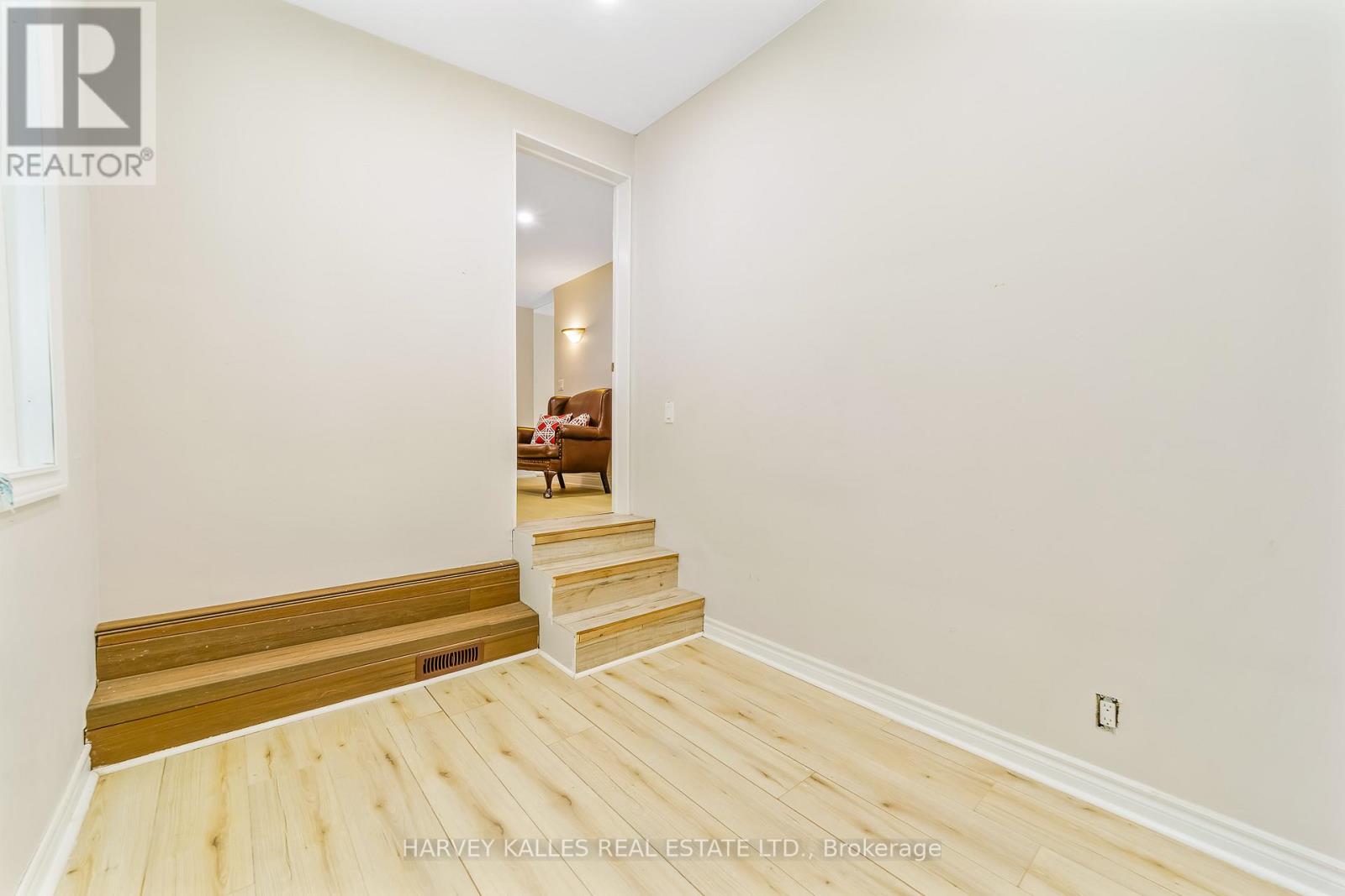 6814 14th Avenue, Markham, Ontario L6B 1A8 - Photo 18 - N13605672