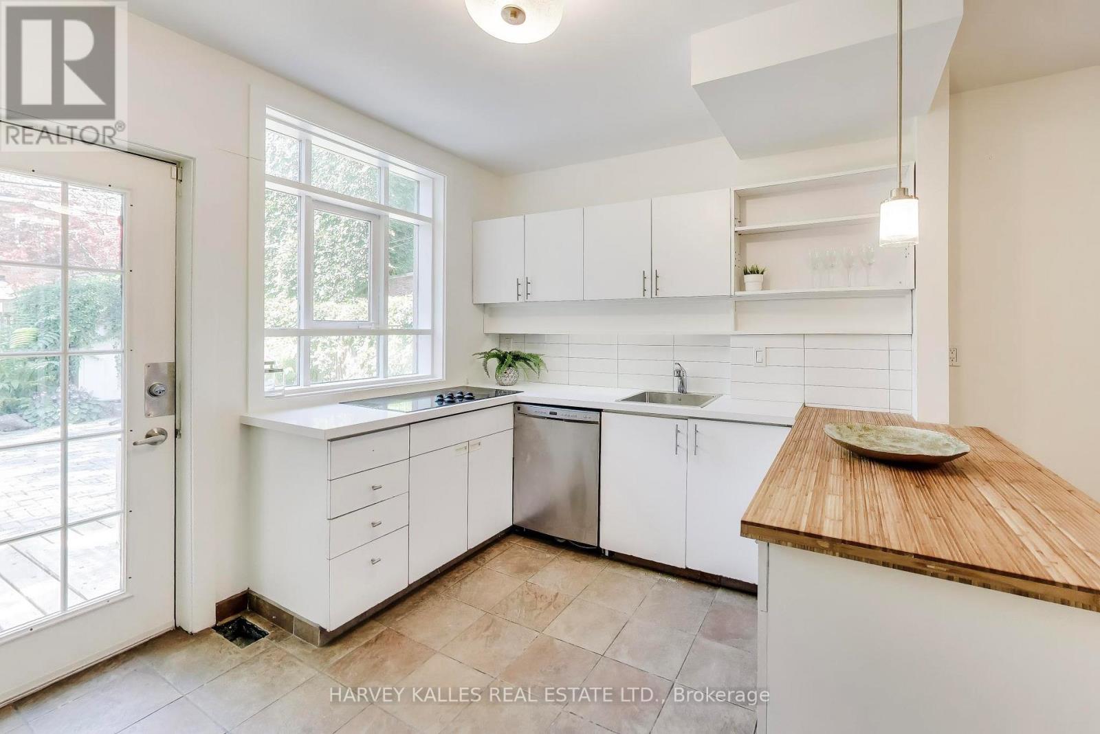 318 Sumach Street, Toronto, Ontario M5A 3K5 - Photo 12 - C13606626