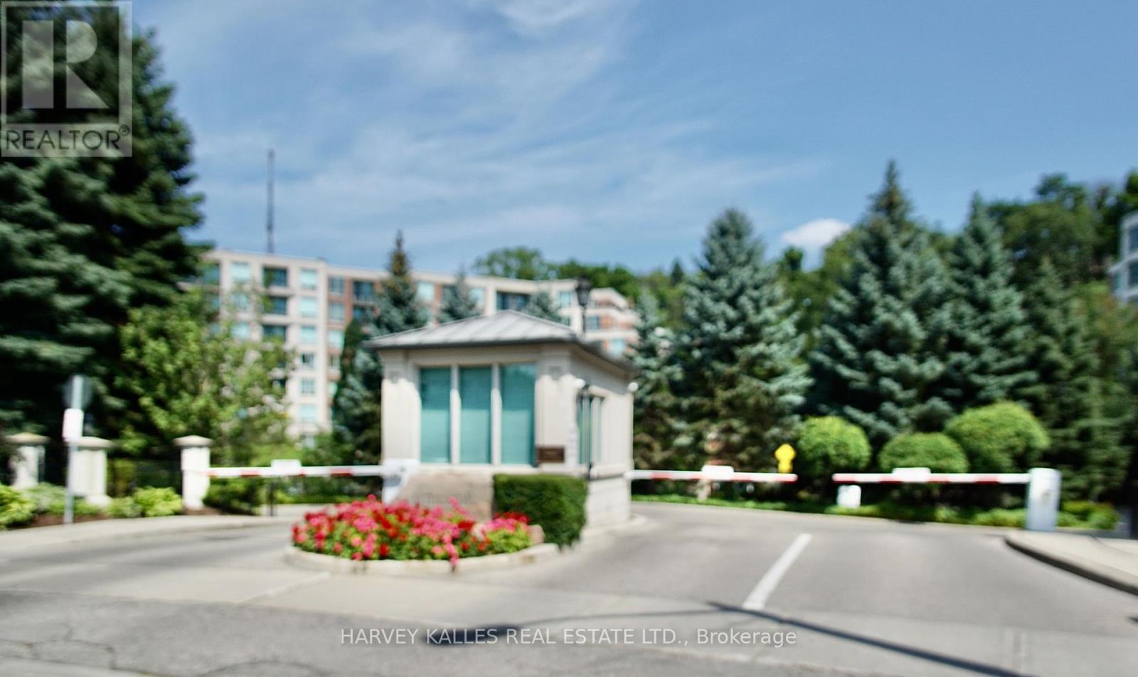115 - 28 William Carson Crescent, Toronto, Ontario M2P 2H1 - Photo 2 - C13607000