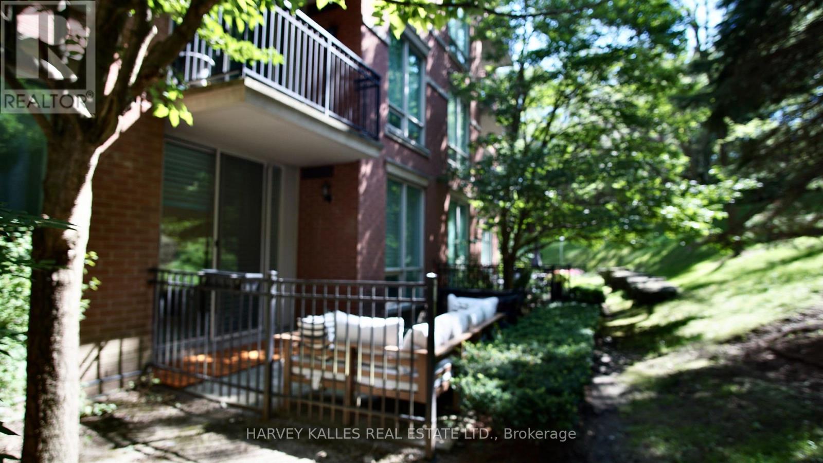 115 - 28 William Carson Crescent, Toronto, Ontario M2P 2H1 - Photo 7 - C13607000
