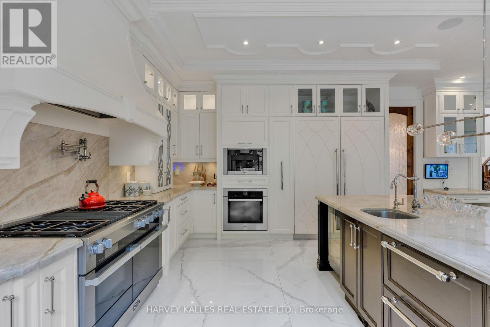 64 Yorkminster Road, Toronto, Ontario  M2P 1M3 - Photo 16 - C13608172