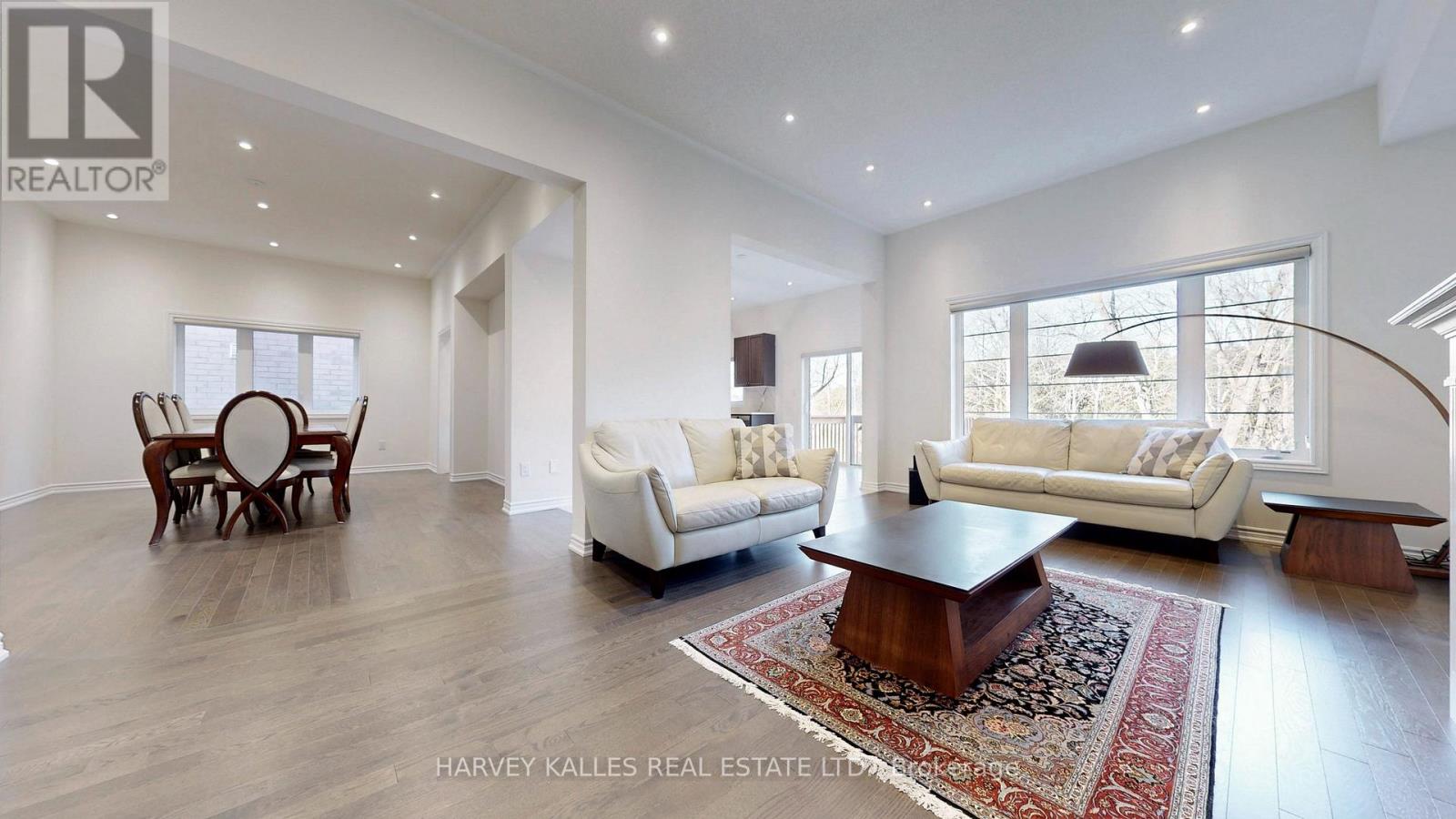 56 Charles White Court, East Gwillimbury, Ontario  L0G 1V0 - Photo 3 - N13611834