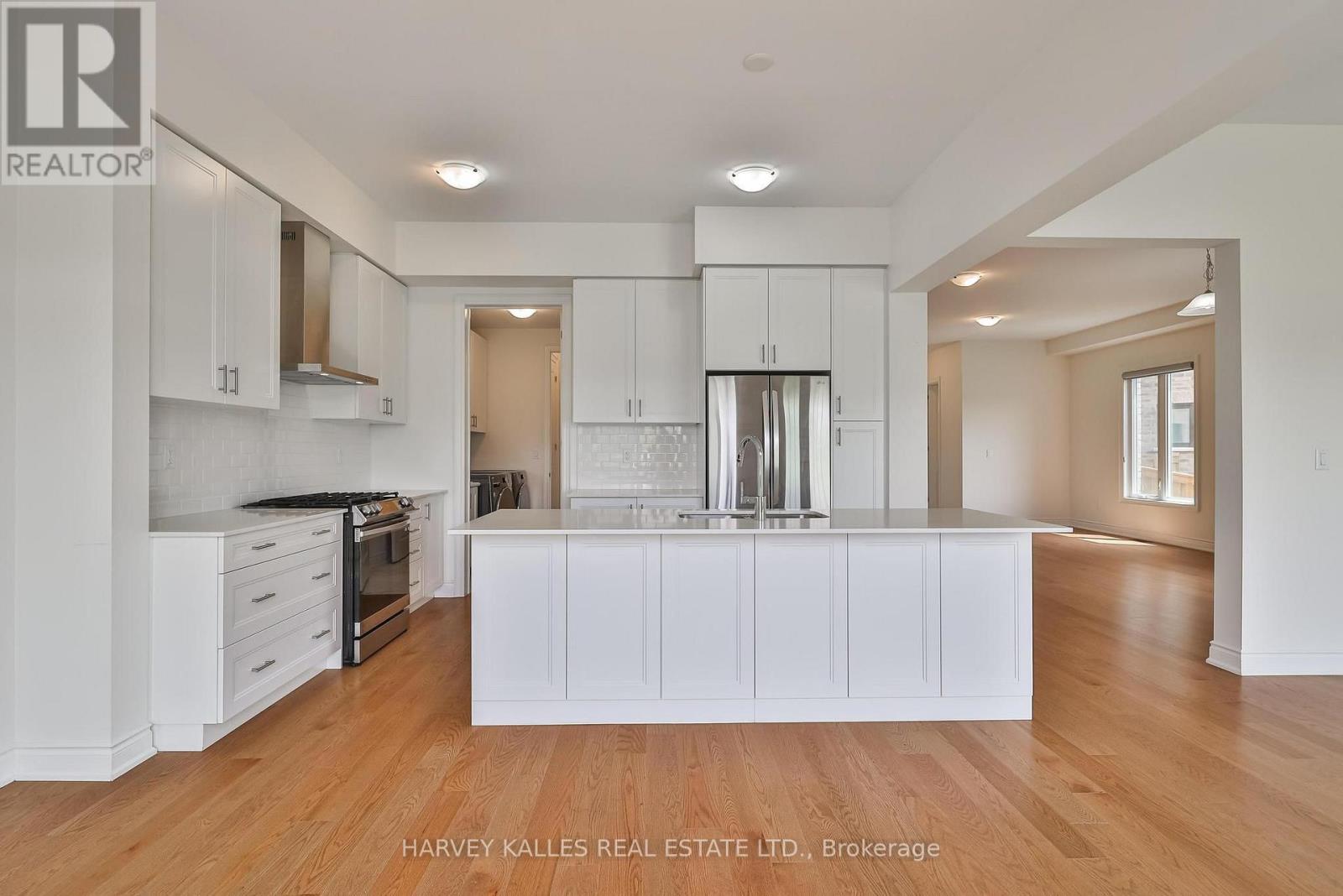 4 Meadow Vista Crescent, East Gwillimbury, Ontario L9N 0T4 - Photo 18 - N13613746