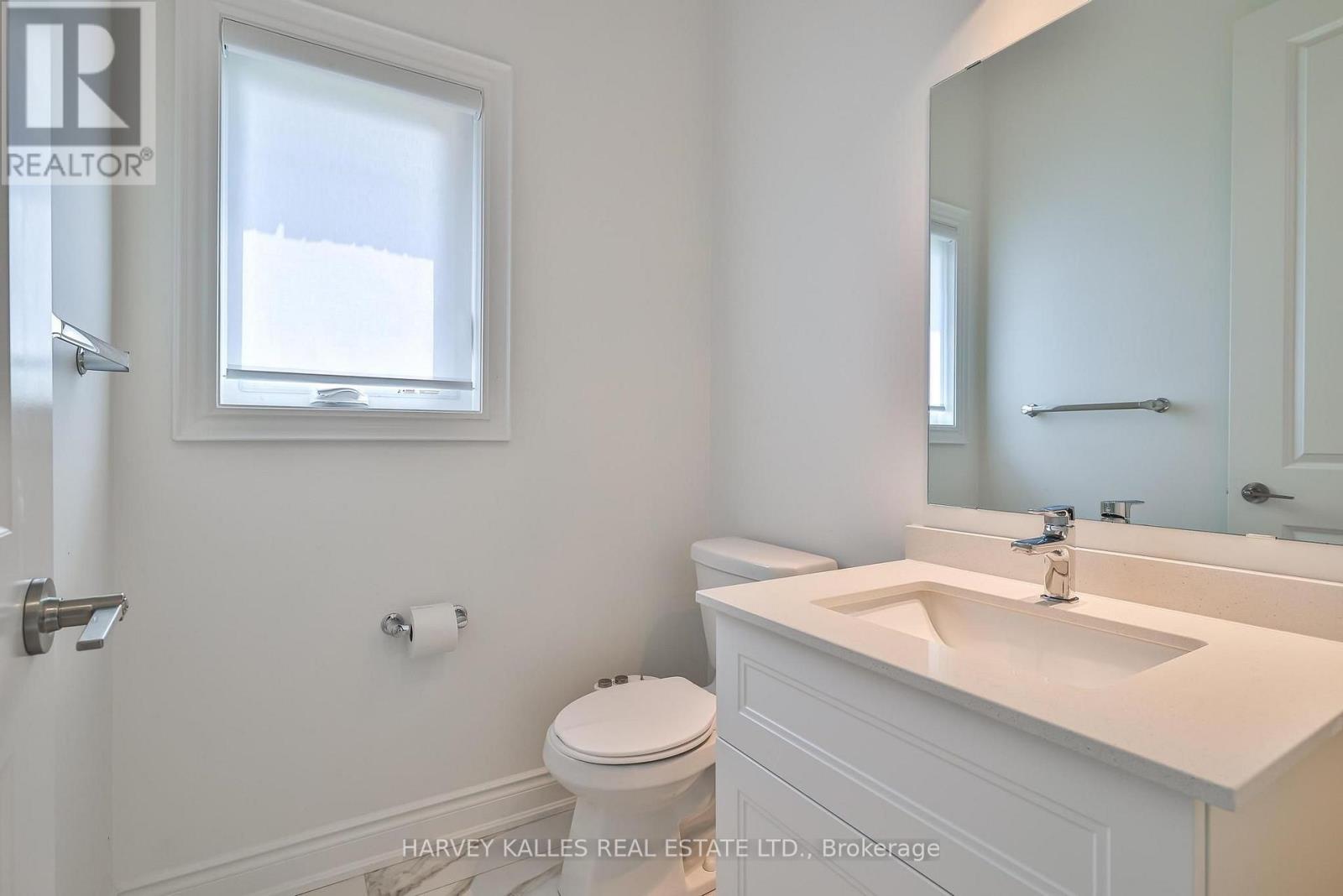 4 Meadow Vista Crescent, East Gwillimbury, Ontario L9N 0T4 - Photo 7 - N13613746
