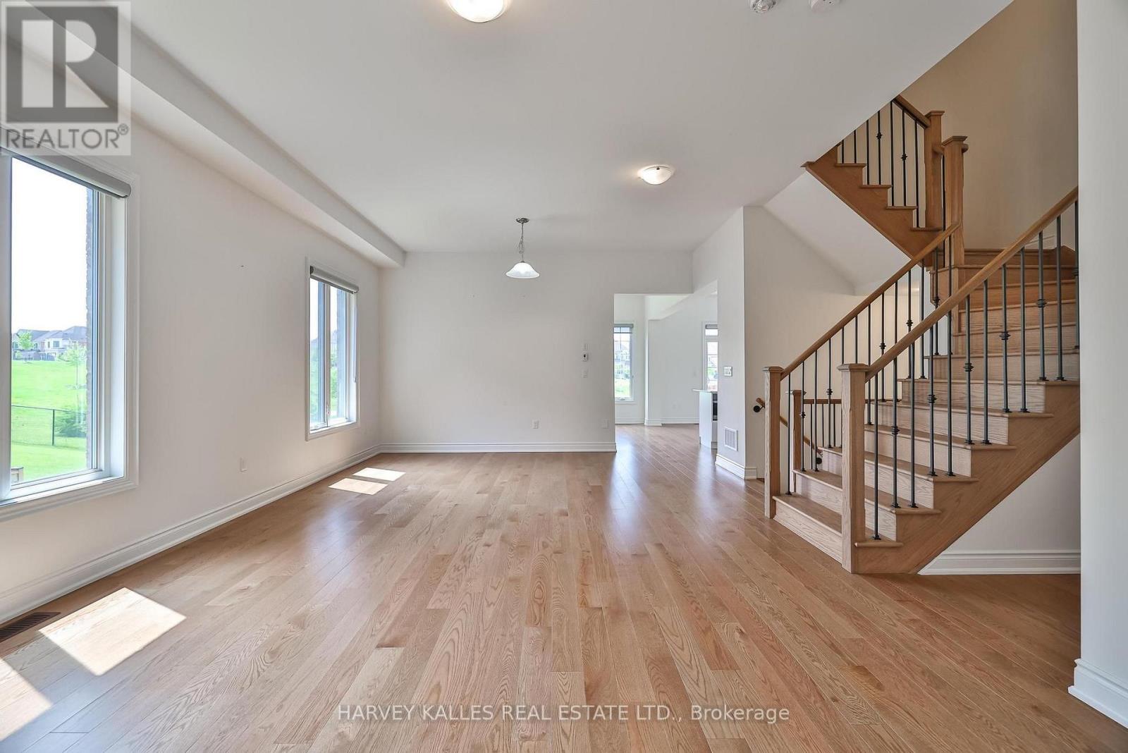 4 Meadow Vista Crescent, East Gwillimbury, Ontario L9N 0T4 - Photo 8 - N13613746
