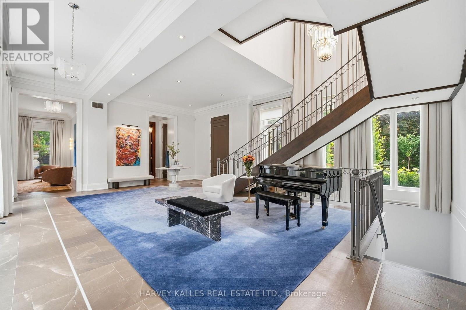 139 Dunvegan Road, Toronto, Ontario M5P 2N8 - Photo 6 - C13619112