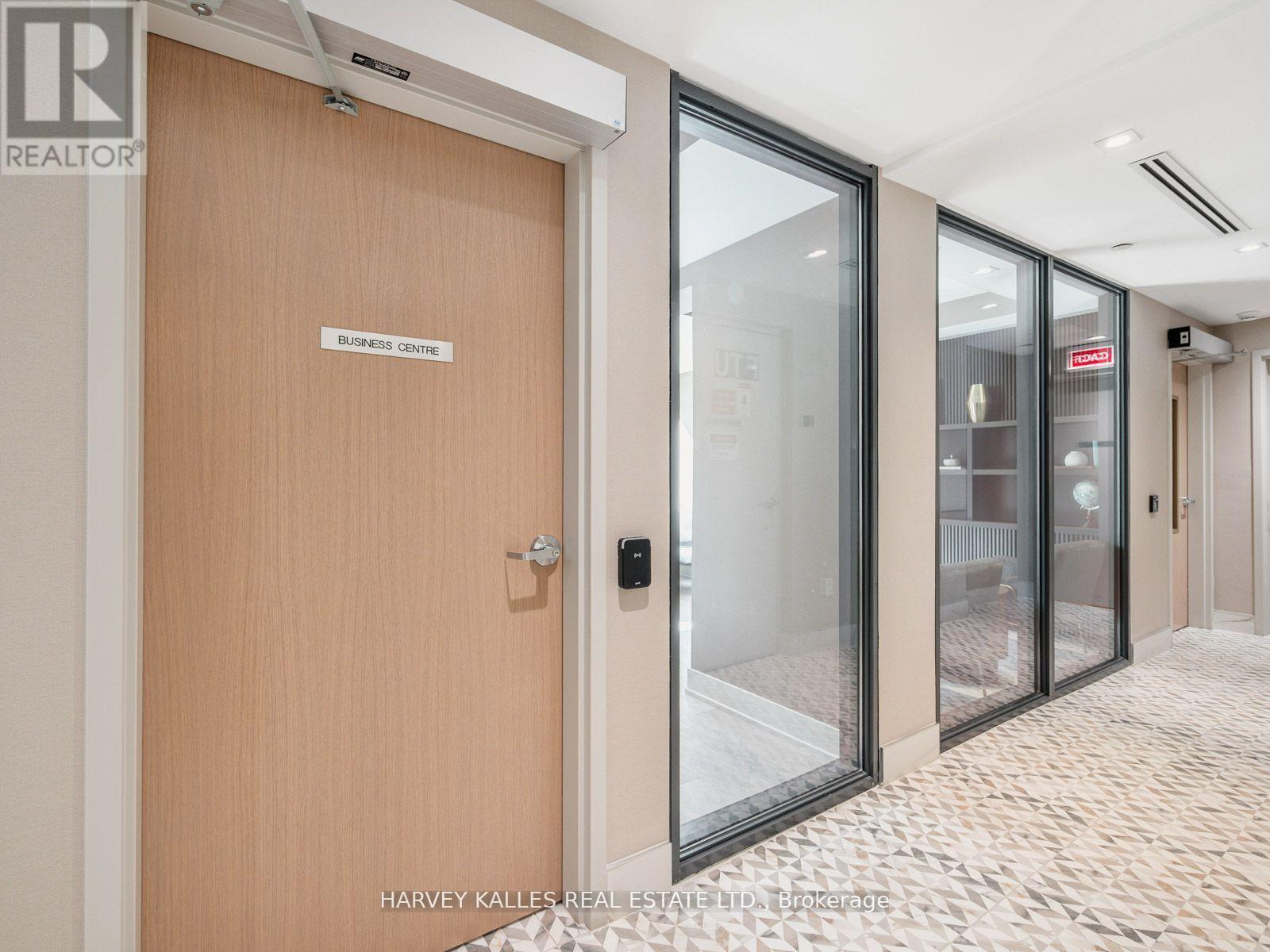 610 - 8 Manor Road W, Toronto, Ontario M4S 2A5 - Photo 24 - C13620656