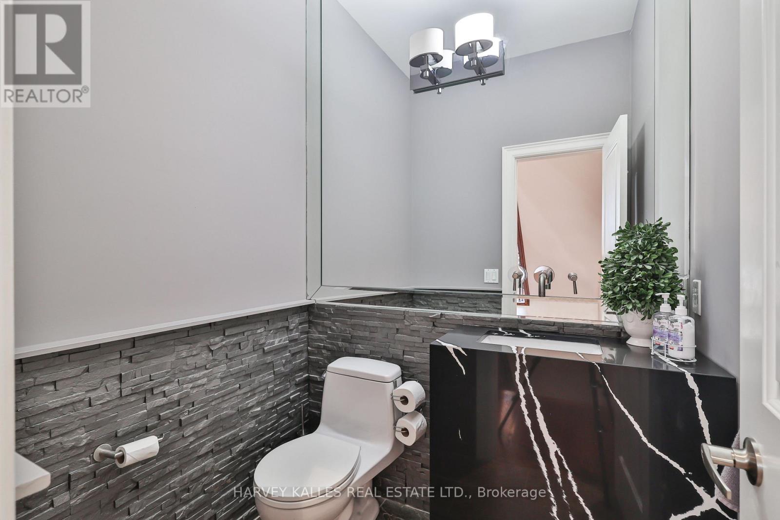 44 Churchill Avenue, Toronto, Ontario  M2N 1Y7 - Photo 33 - C13632556