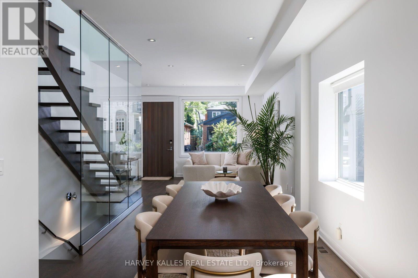 128 Montgomery Avenue, Toronto, Ontario M4R 1E2 - Photo 10 - C13633628