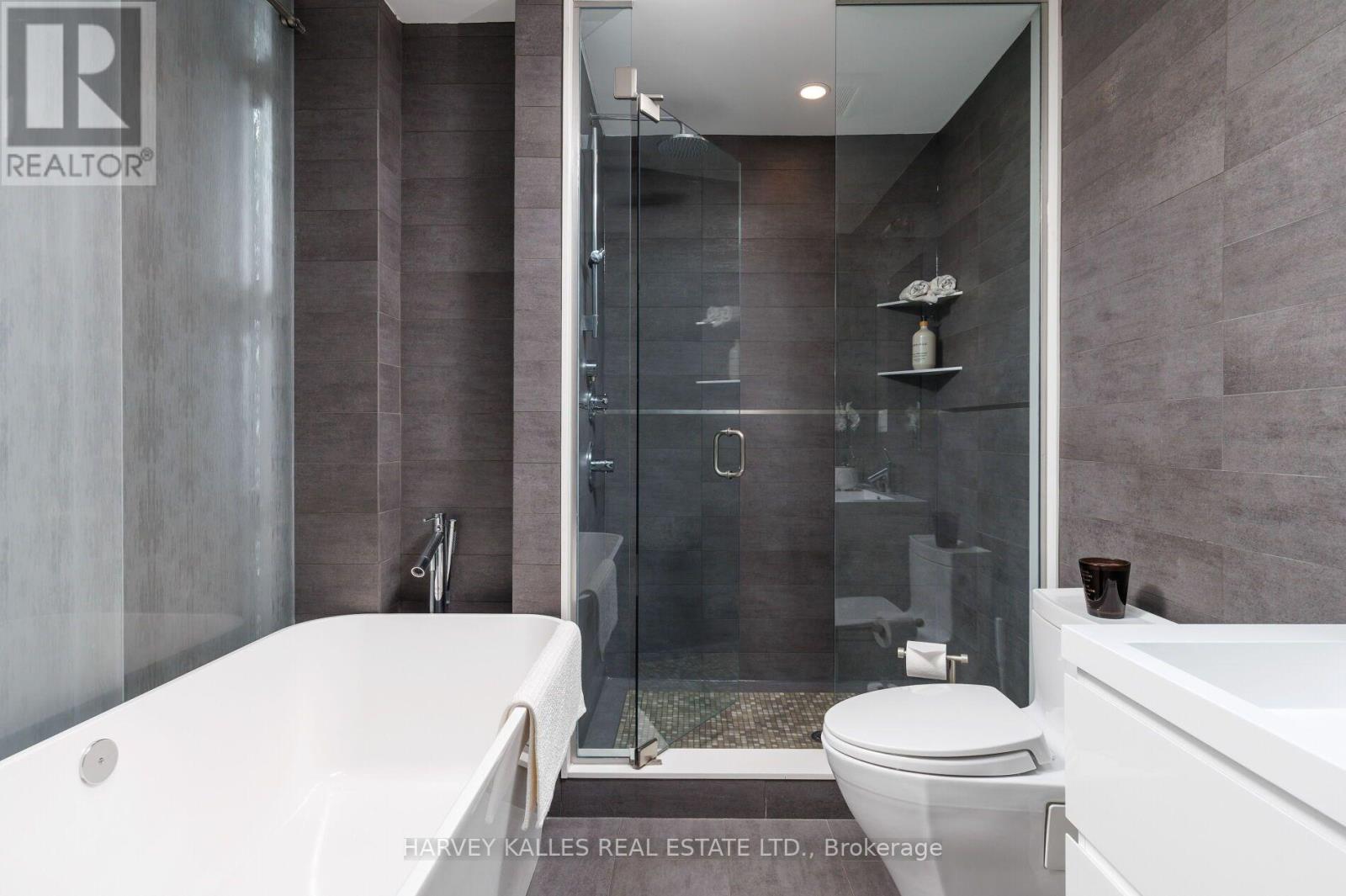 128 Montgomery Avenue, Toronto, Ontario M4R 1E2 - Photo 26 - C13633628