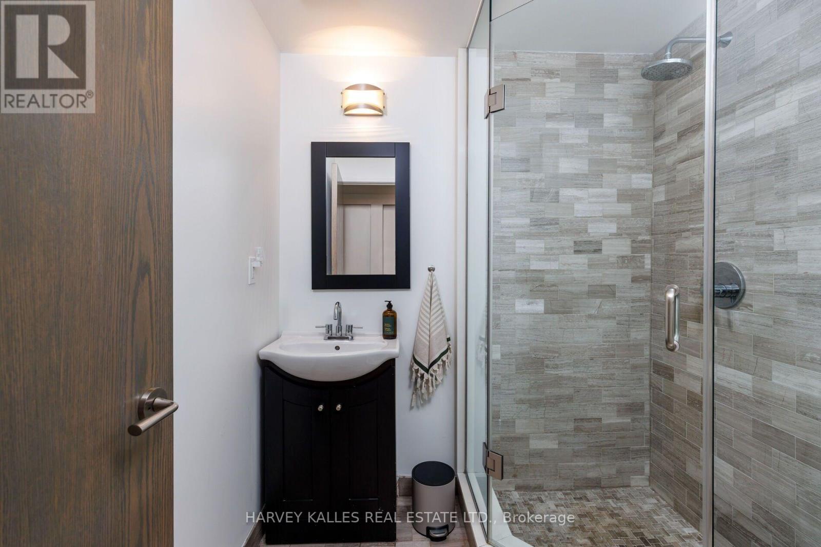 128 Montgomery Avenue, Toronto, Ontario M4R 1E2 - Photo 37 - C13633628