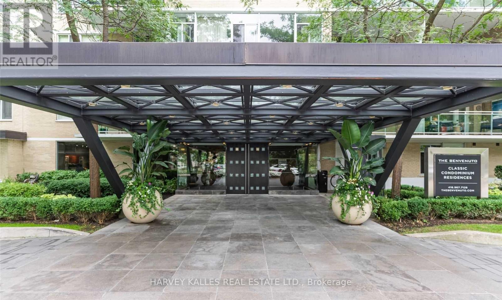 320 - 1 Benvenuto Place, Toronto, Ontario M4V 2L1 - Photo 2 - C13636164