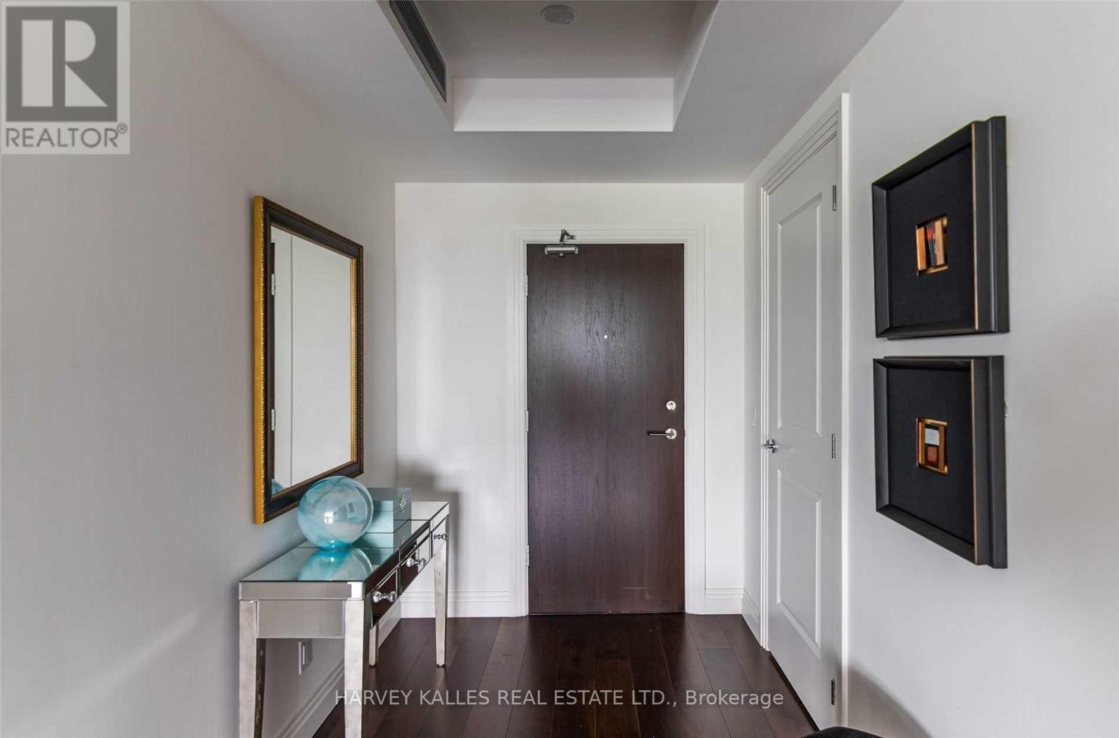 320 - 1 Benvenuto Place, Toronto, Ontario M4V 2L1 - Photo 3 - C13636164