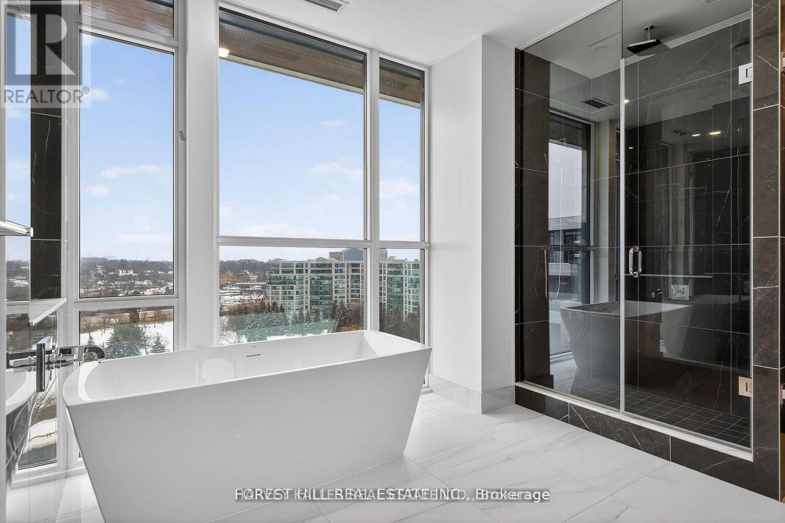 Lph22 - 399 Royal Orchard Boulevard, Markham, Ontario  L3T 0H3 - Photo 11 - N13646080