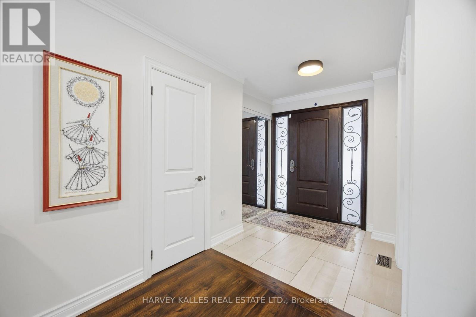 3254 Sir Johns Homestead, Mississauga, Ontario  L5L 2P1 - Photo 2 - W13648952