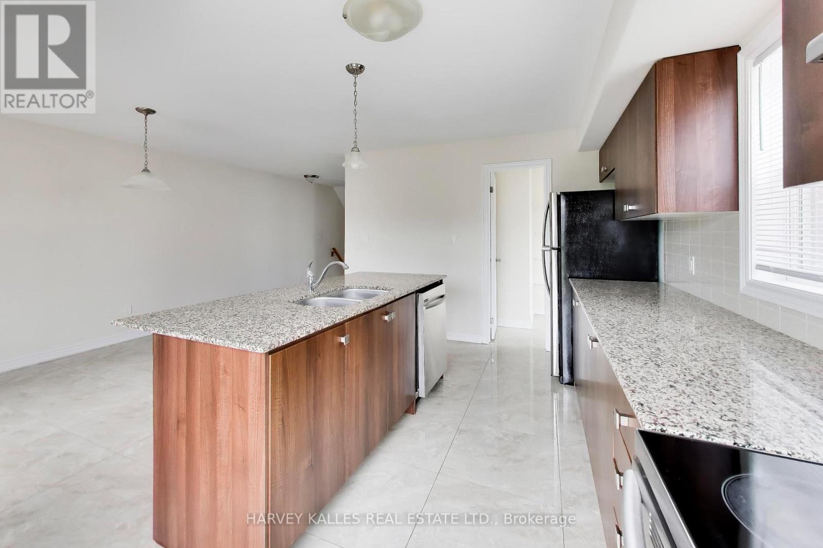 38 - 1 Leggott Avenue, Barrie, Ontario  L4M 0K7 - Photo 16 - S13662848
