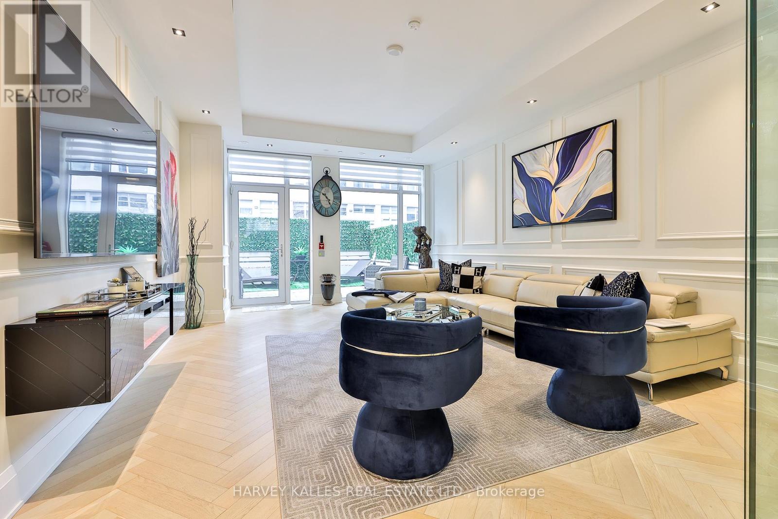 49 Foxbar Road, Toronto, Ontario  M4V 2G5 - Photo 8 - C13666114