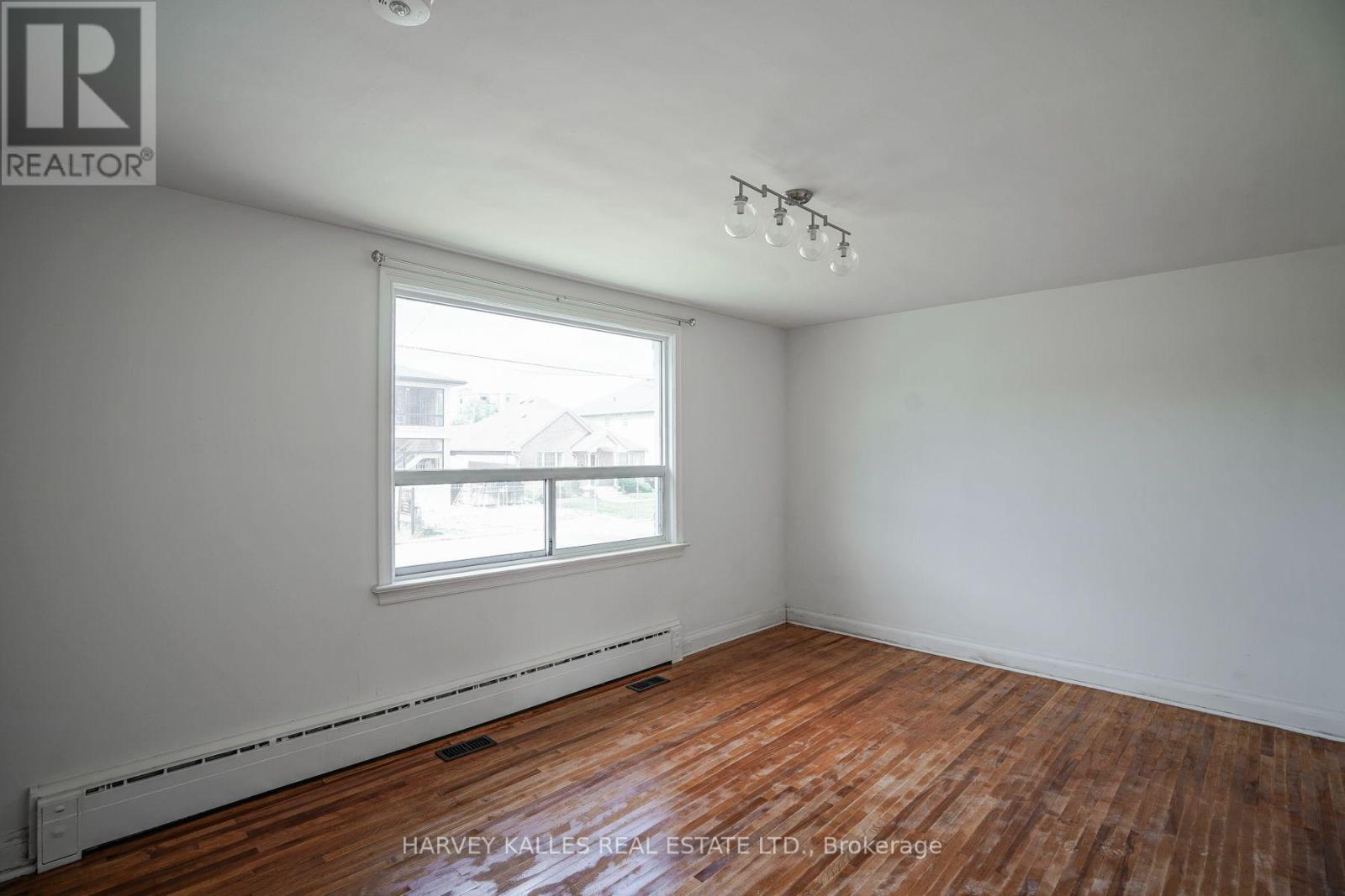 47 Stayner Avenue, Toronto, Ontario  M6B 1N5 - Photo 20 - W13668364