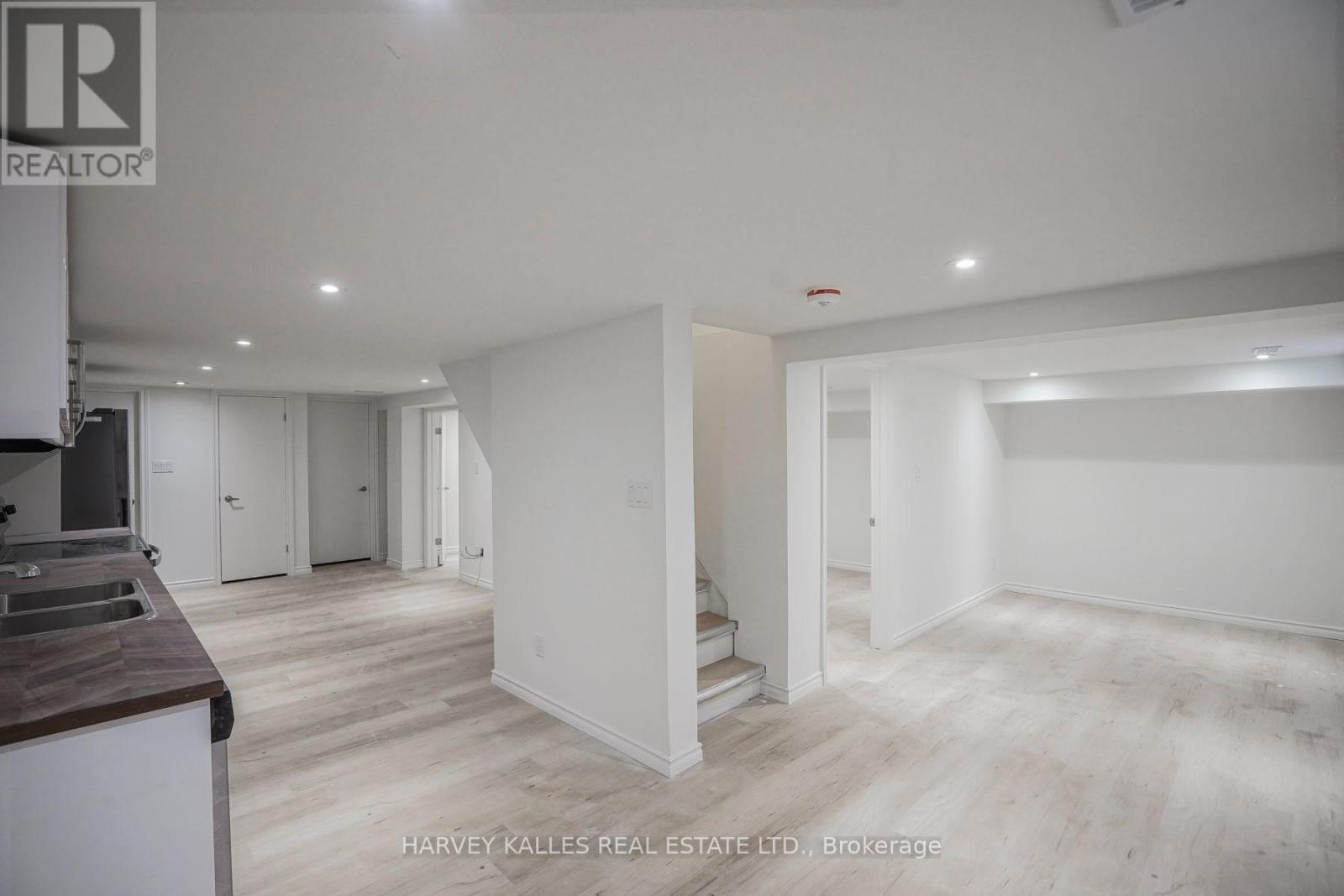 47 Stayner Avenue, Toronto, Ontario  M6B 1N5 - Photo 25 - W13668364