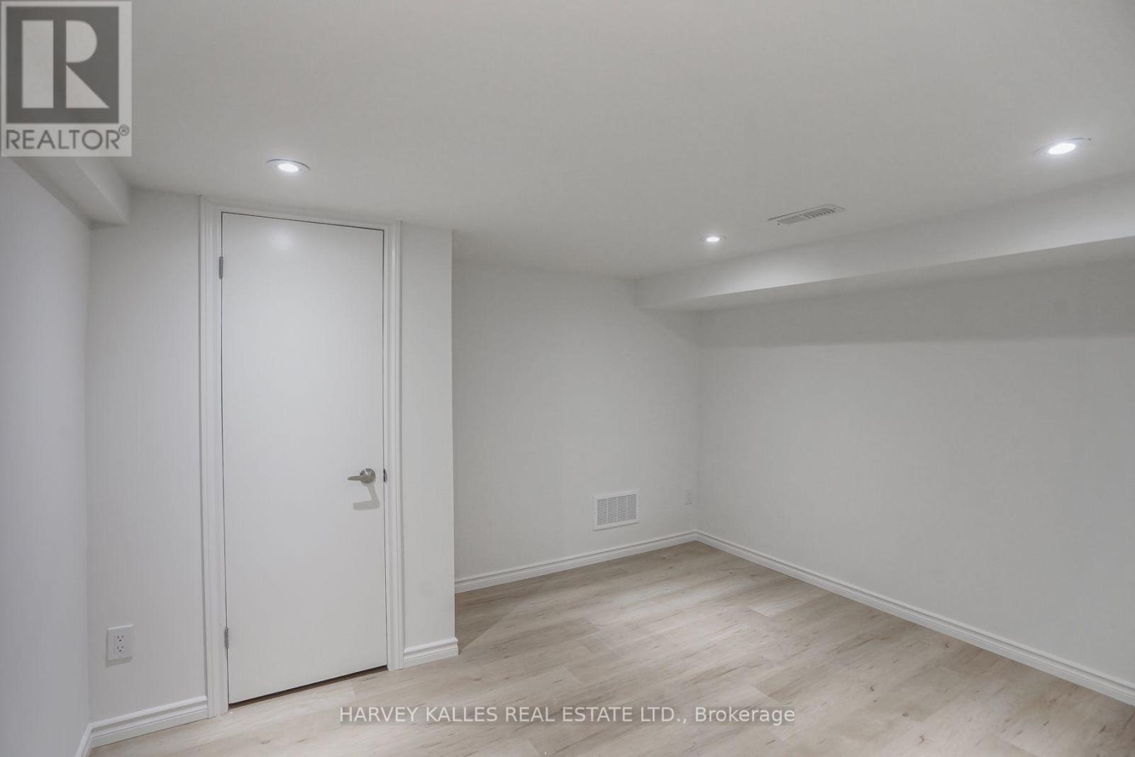 47 Stayner Avenue, Toronto, Ontario  M6B 1N5 - Photo 28 - W13668364