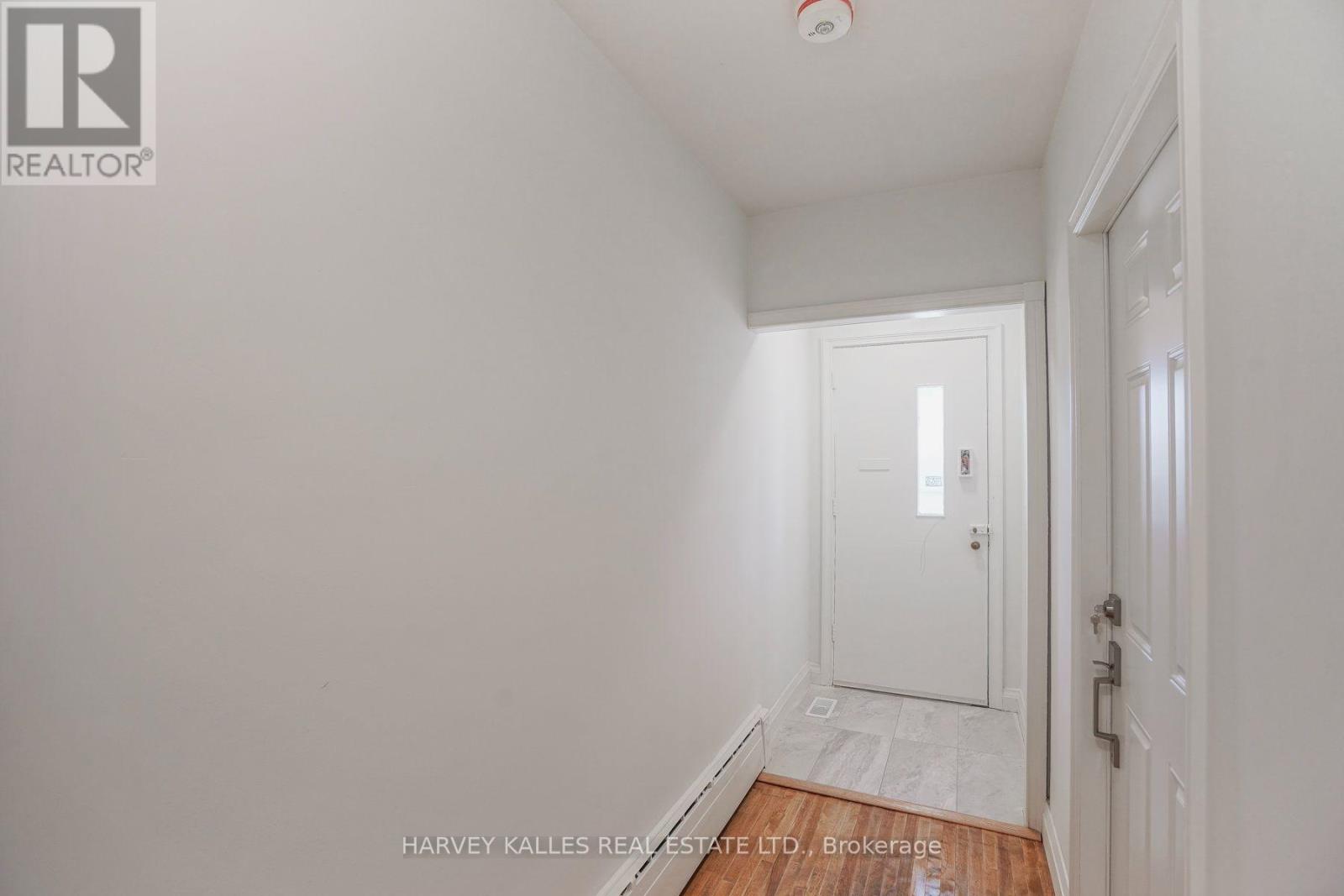 47 Stayner Avenue, Toronto, Ontario  M6B 1N5 - Photo 5 - W13668364