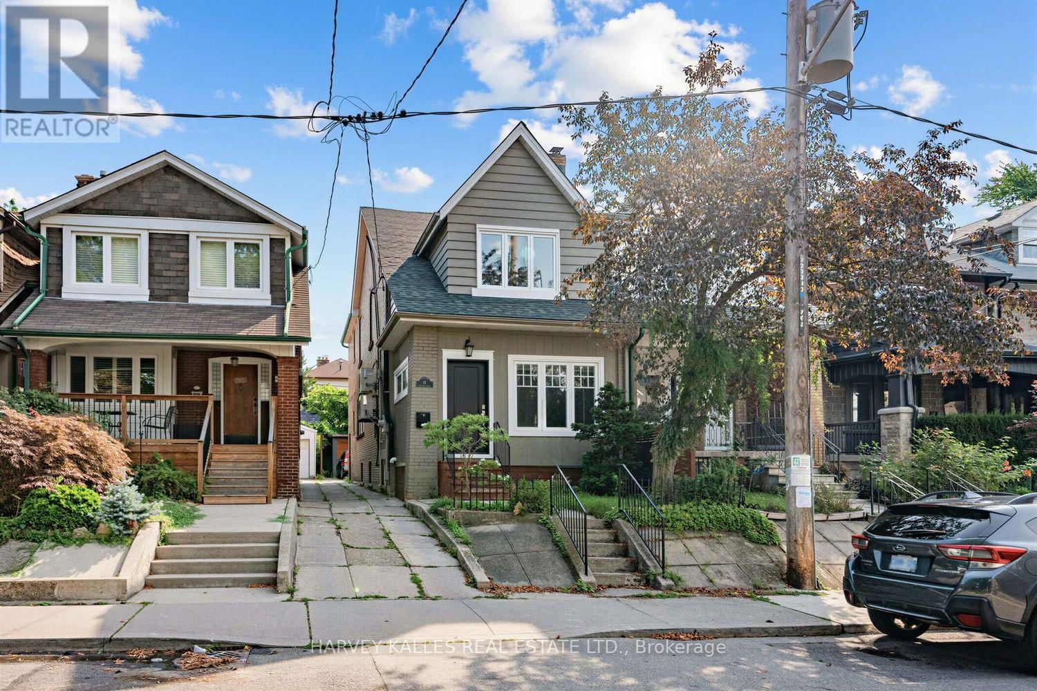 61 APPLETON AVENUE, Toronto, Ontario
