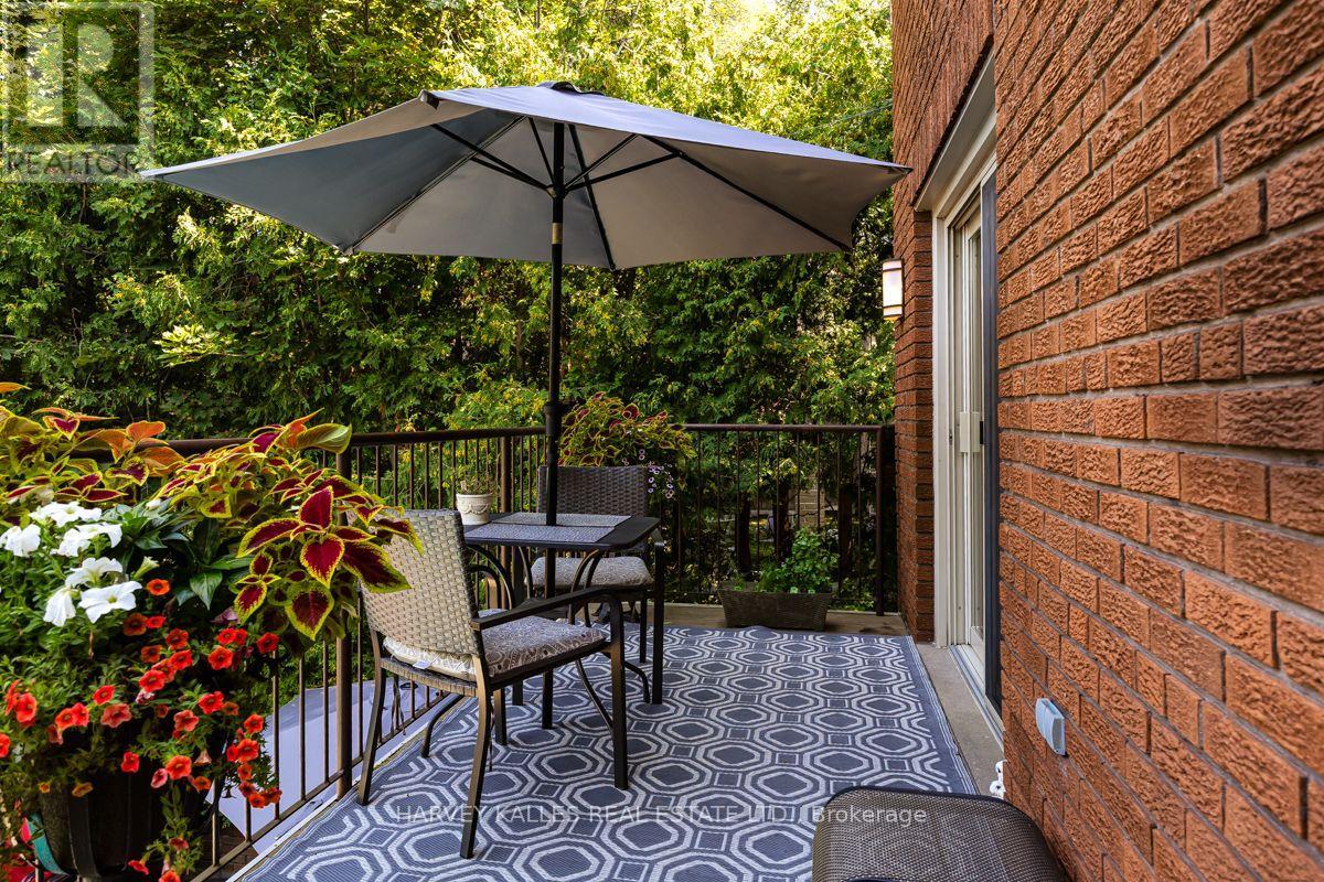 92 Prue Avenue, Toronto, Ontario  M6B 1R5 - Photo 18 - C13676822