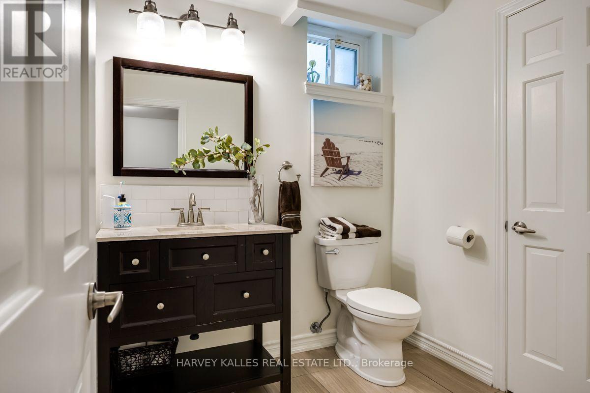 92 Prue Avenue, Toronto, Ontario  M6B 1R5 - Photo 41 - C13676822