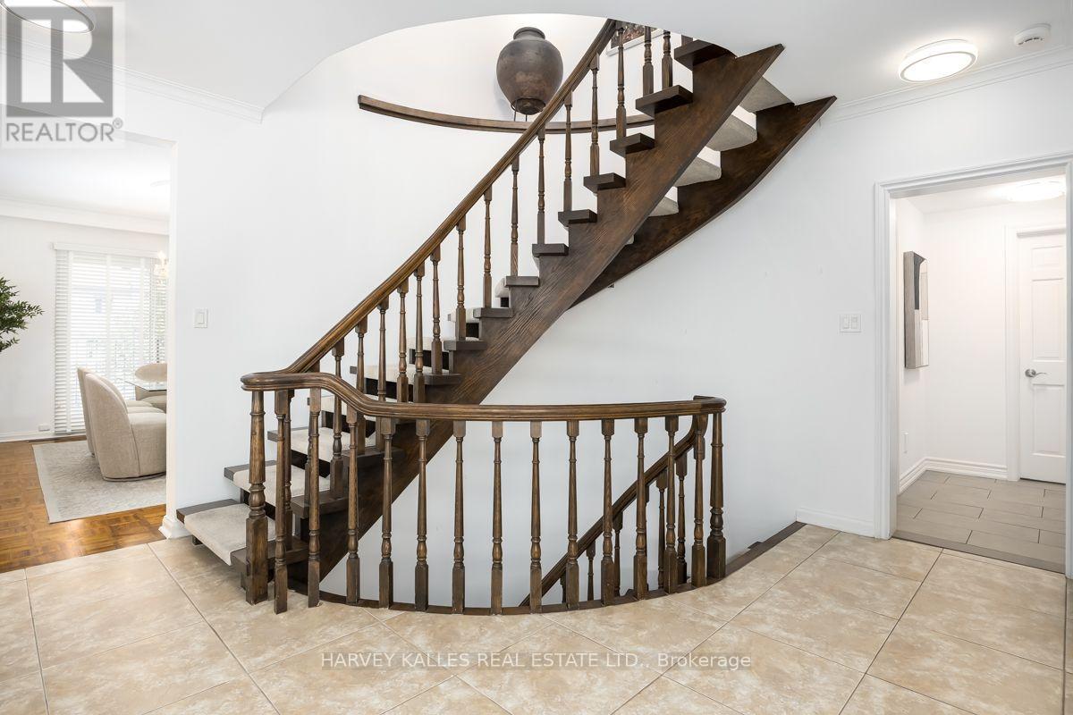 92 Prue Avenue, Toronto, Ontario  M6B 1R5 - Photo 6 - C13676822