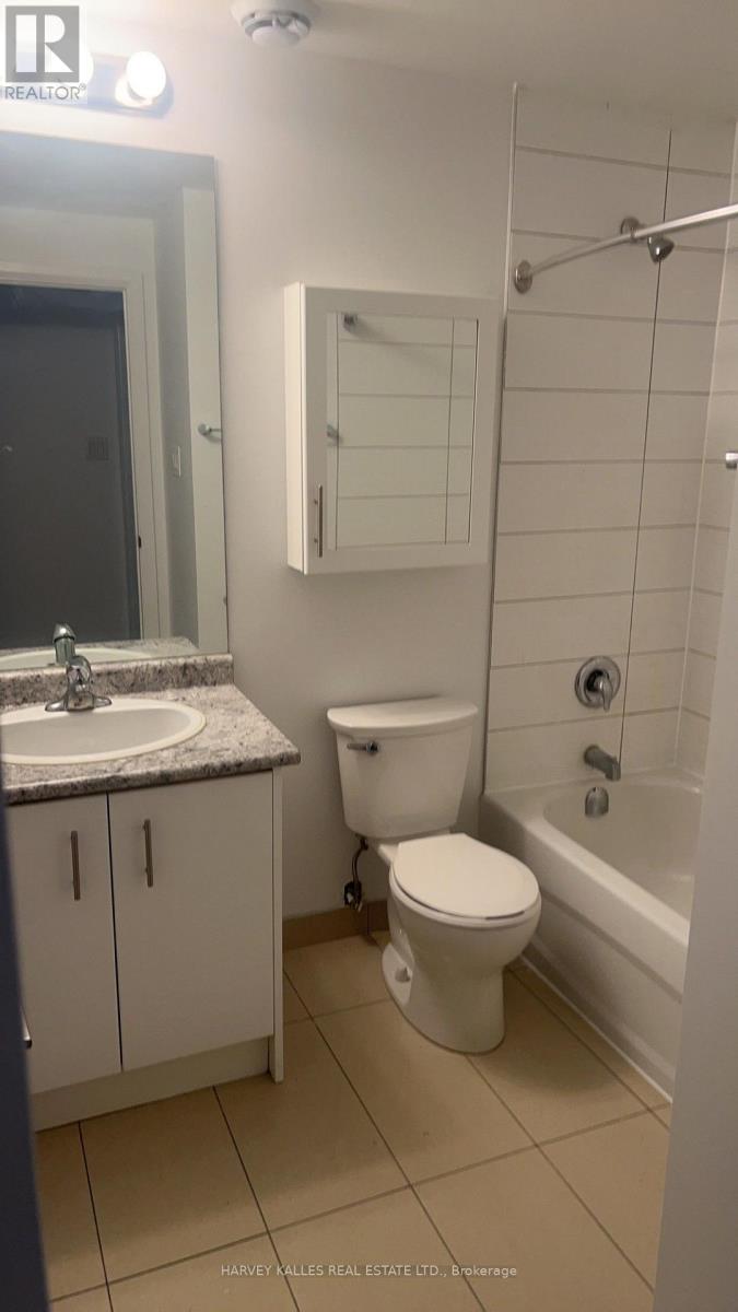 203 - 55 Charles Street W, Toronto, Ontario  M5S 2W9 - Photo 4 - C13679848