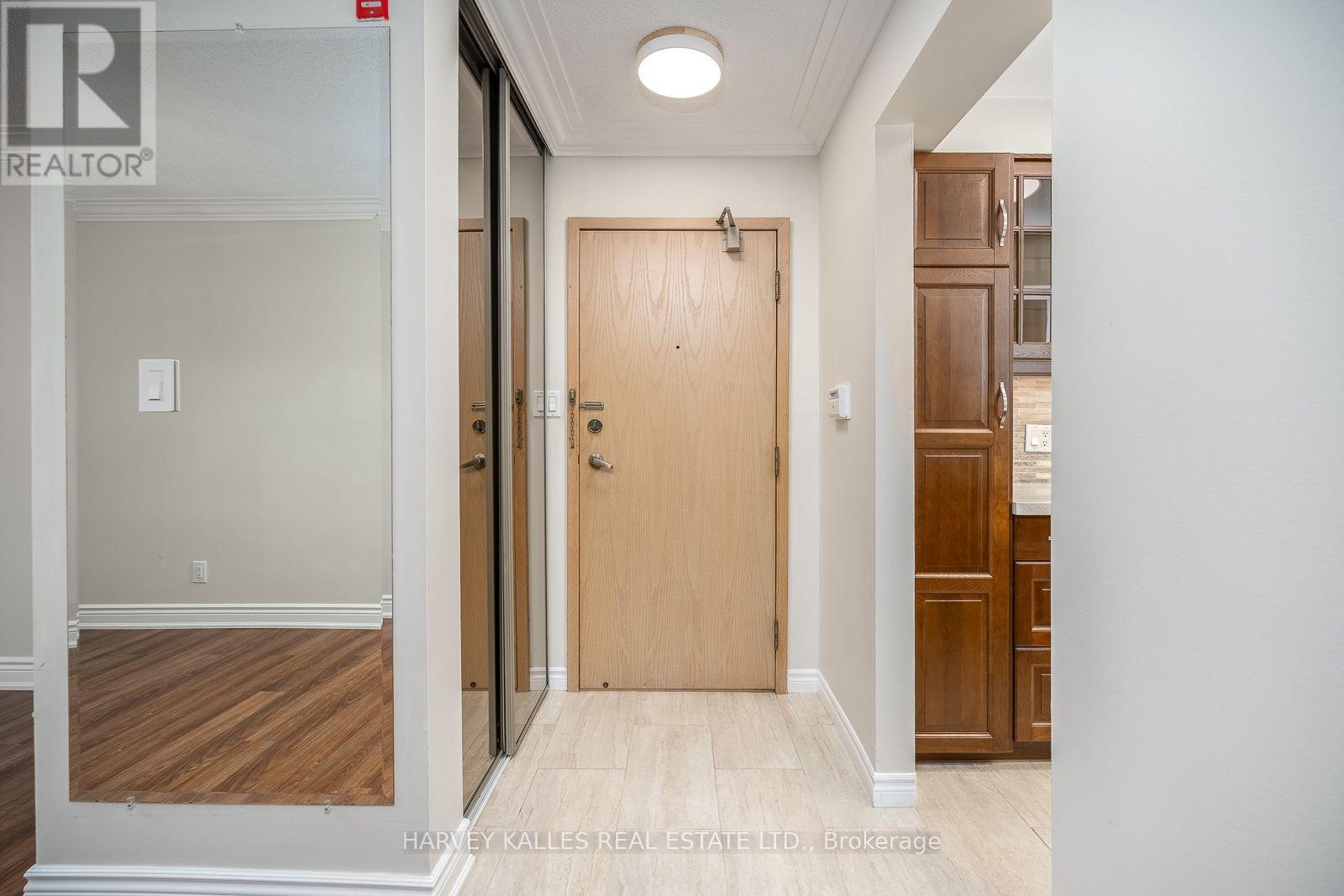 521 - 20 Southport Street, Toronto, Ontario M6S 4Y8 - Photo 20 - W13688144