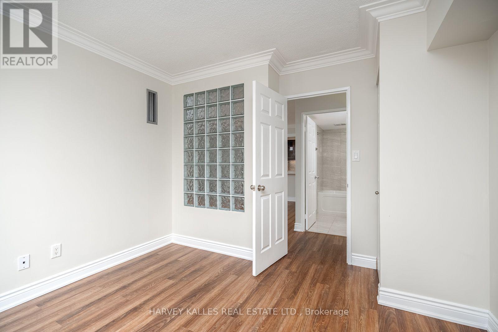 521 - 20 Southport Street, Toronto, Ontario M6S 4Y8 - Photo 27 - W13688144