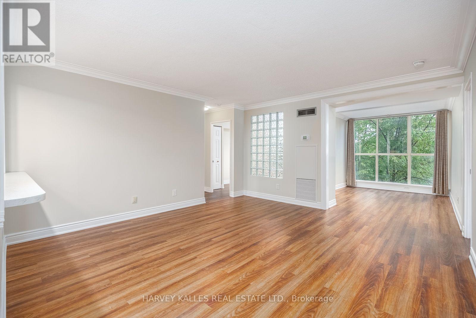 521 - 20 Southport Street, Toronto, Ontario M6S 4Y8 - Photo 5 - W13688144