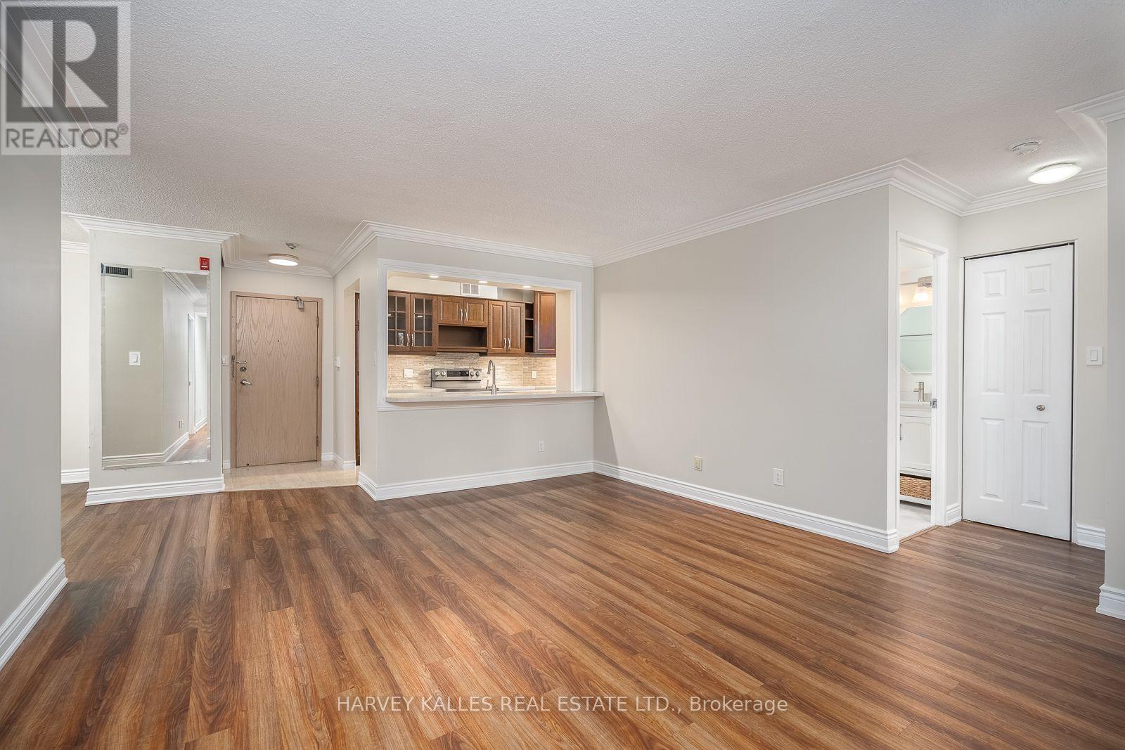 521 - 20 Southport Street, Toronto, Ontario M6S 4Y8 - Photo 7 - W13688144