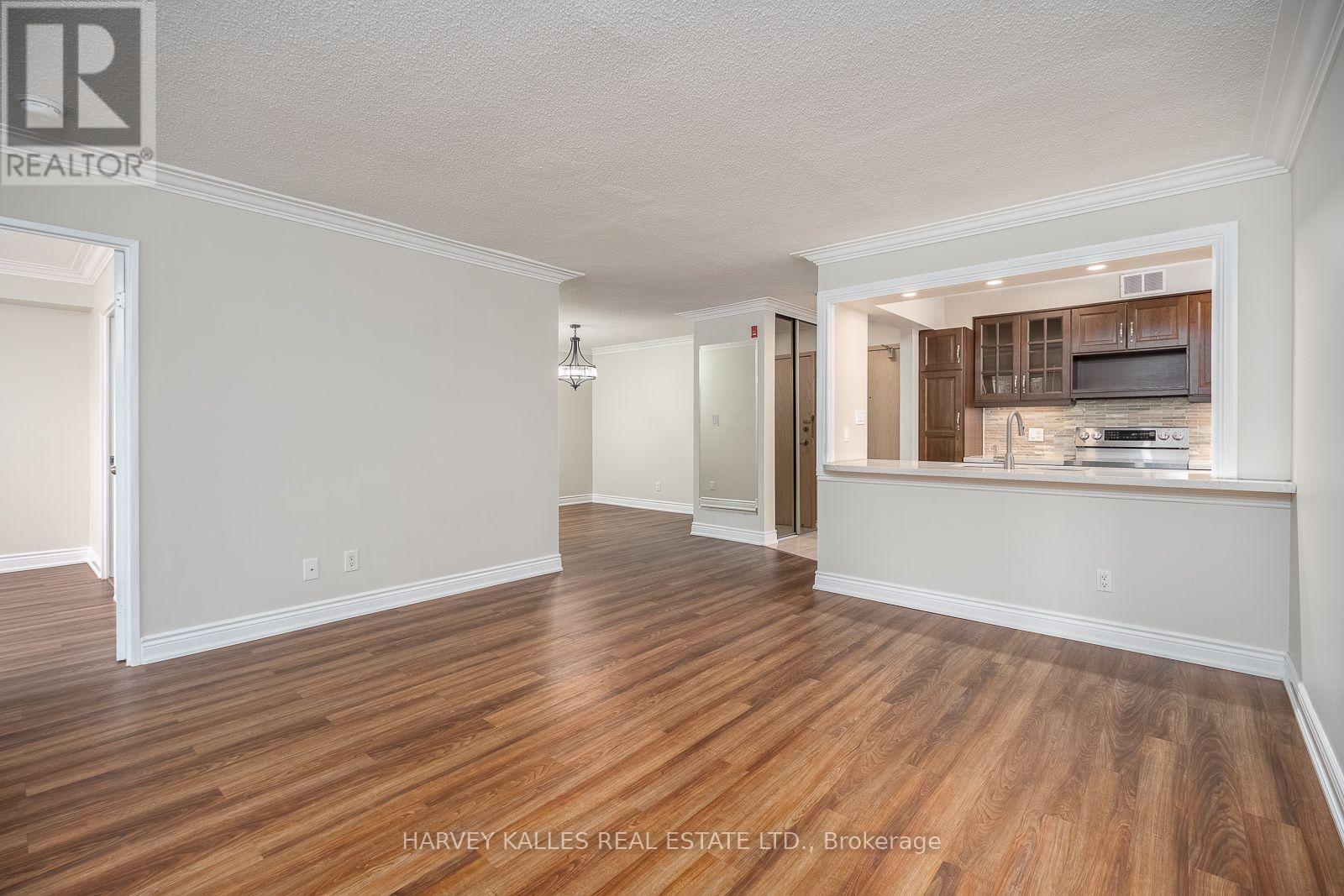 521 - 20 Southport Street, Toronto, Ontario M6S 4Y8 - Photo 9 - W13688144