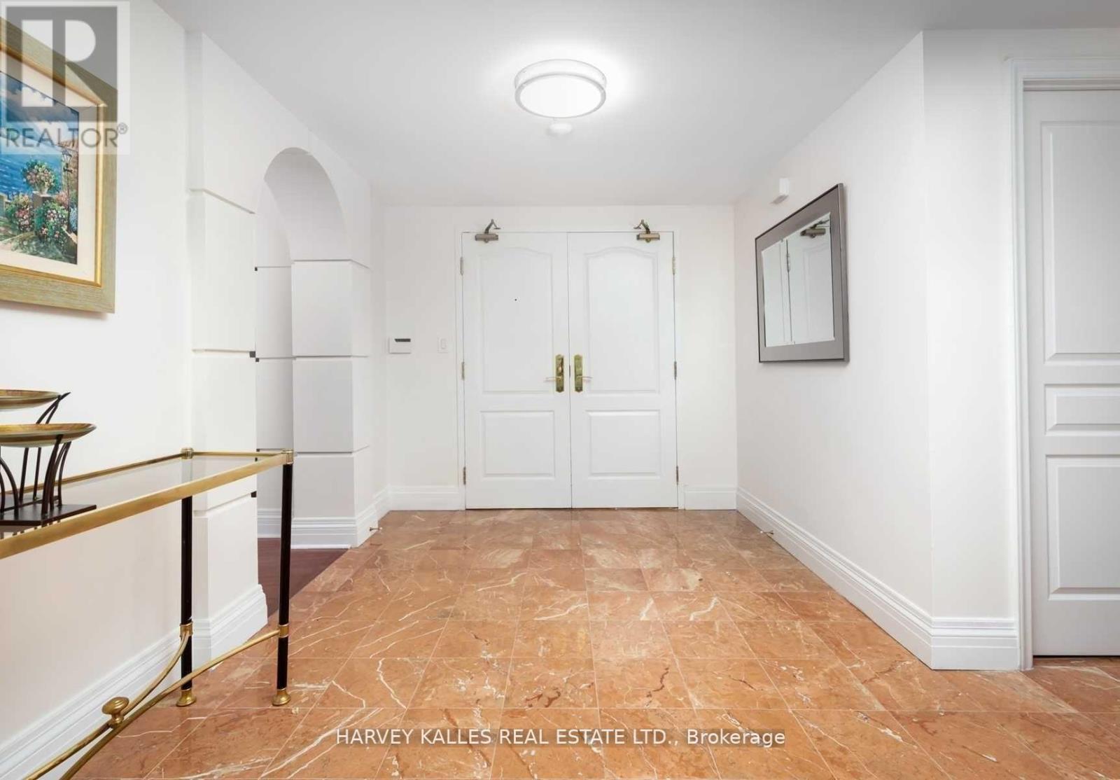 205 - 1 Cordoba Drive, Vaughan, Ontario  L4J 8S3 - Photo 2 - N13689098