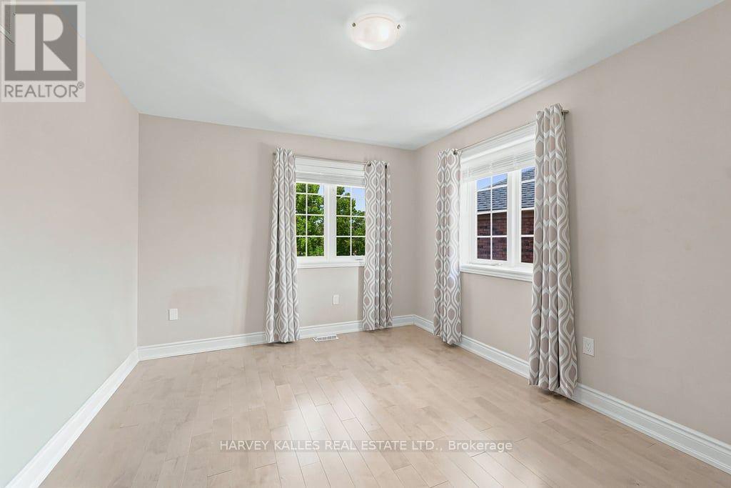 2033 Redstone Crescent, Oakville, Ontario  L6M 5B2 - Photo 21 - W13689230