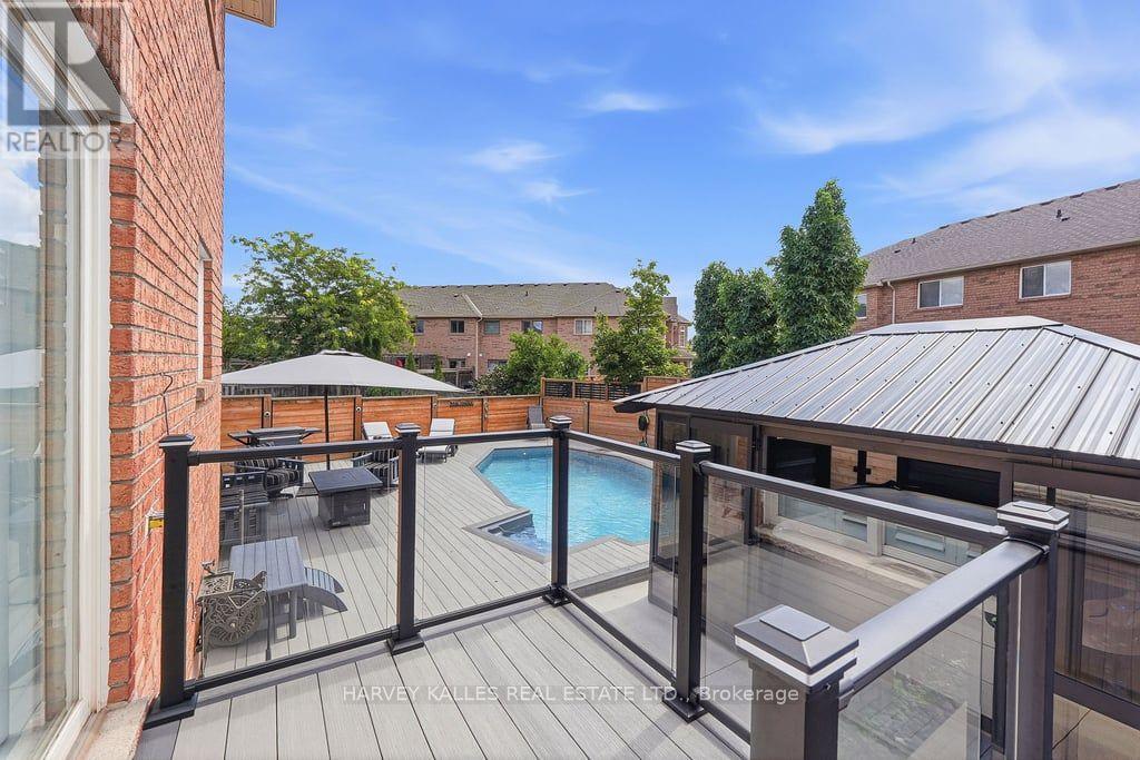 2033 Redstone Crescent, Oakville, Ontario  L6M 5B2 - Photo 29 - W13689230