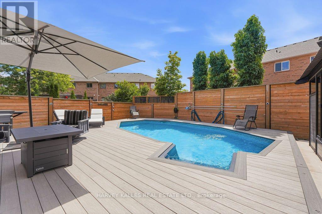 2033 Redstone Crescent, Oakville, Ontario  L6M 5B2 - Photo 30 - W13689230