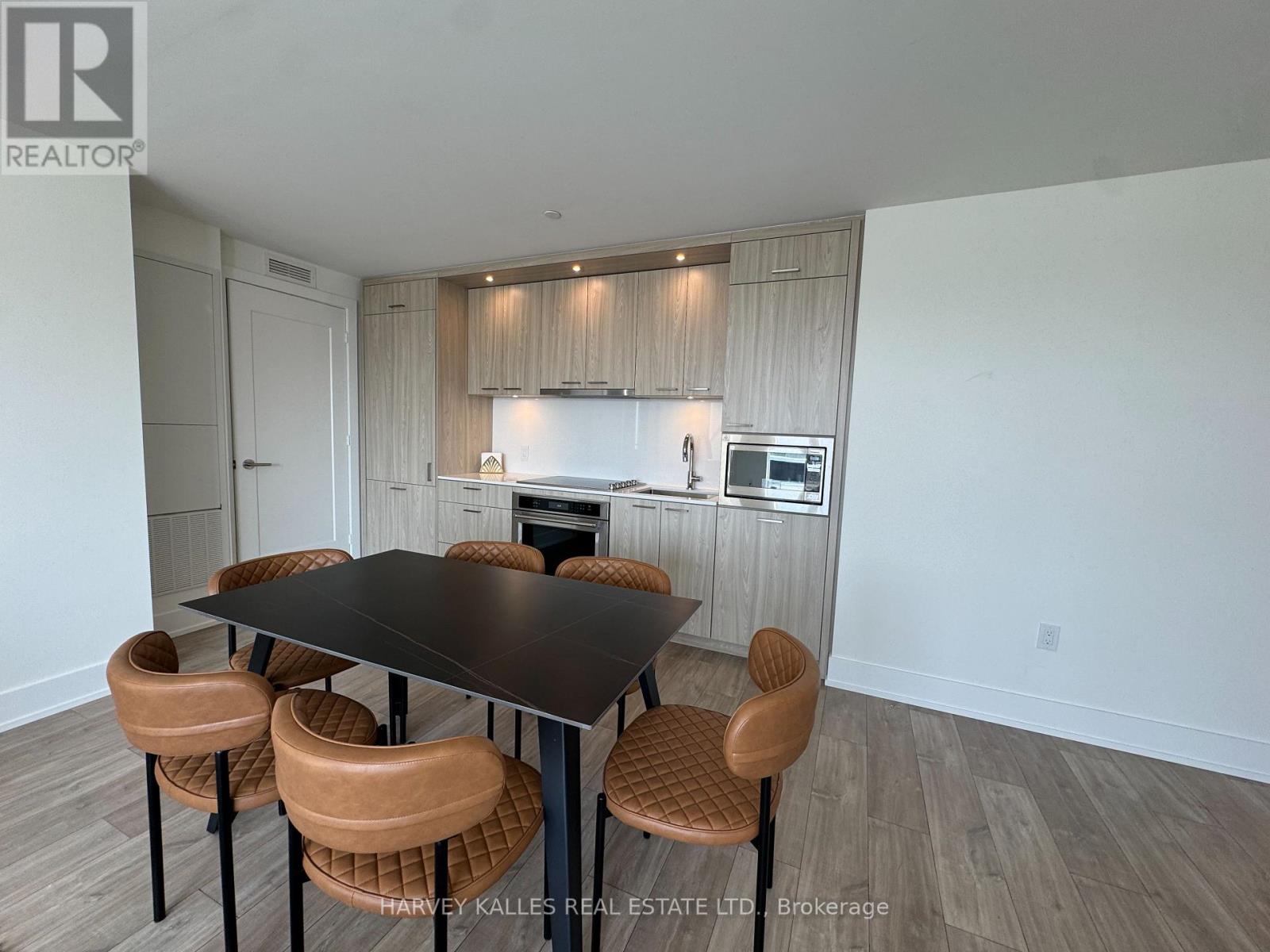 729 - 858 Dupont Street, Toronto, Ontario  M6G 0C1 - Photo 2 - W13699306