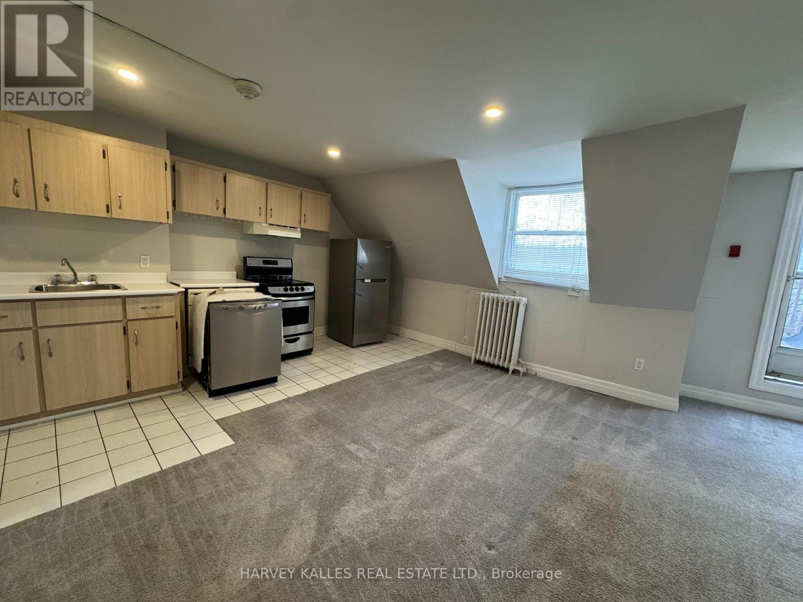 301 - 676 Huron Street, Toronto, Ontario  M5R 2R9 - Photo 3 - C13699678