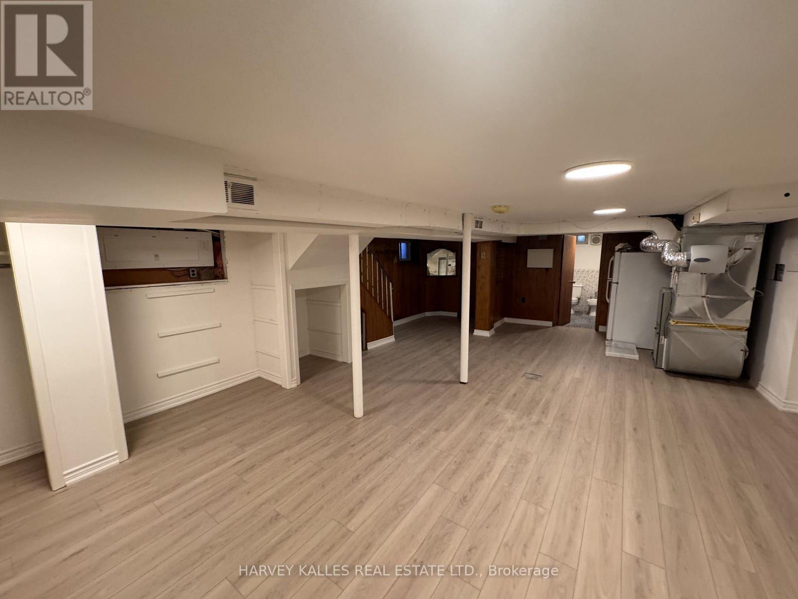 Lower - 628 Manning Avenue, Toronto, Ontario  M6G 2V9 - Photo 3 - C13701536
