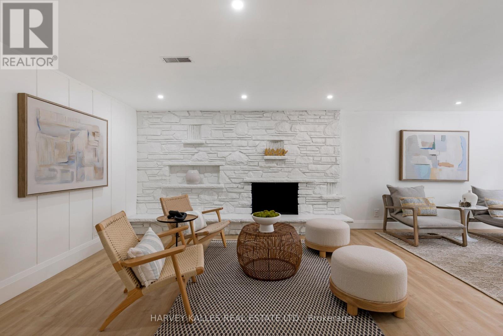 215 Edenbridge Drive, Toronto, Ontario  M9A 3G9 - Photo 38 - W13702956