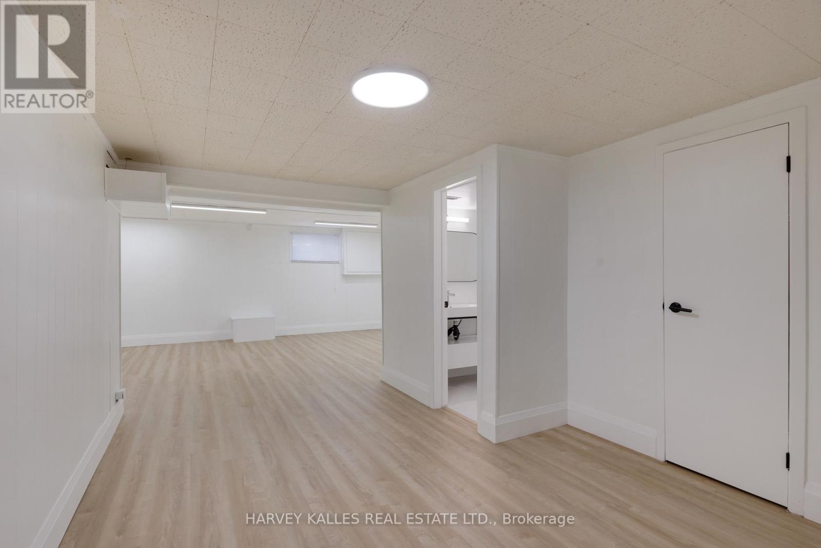 215 Edenbridge Drive, Toronto, Ontario  M9A 3G9 - Photo 46 - W13702956