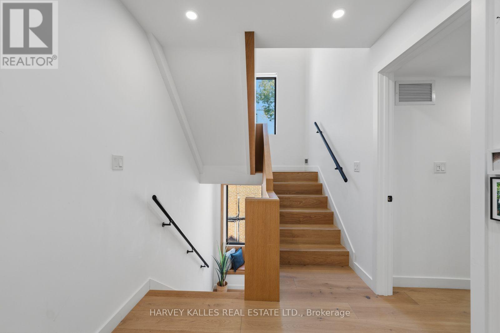 128 Lyndhurst Avenue, Toronto, Ontario  M5R 2Z9 - Photo 19 - C13705548