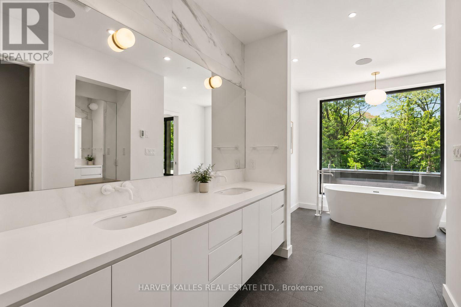128 Lyndhurst Avenue, Toronto, Ontario  M5R 2Z9 - Photo 23 - C13705548