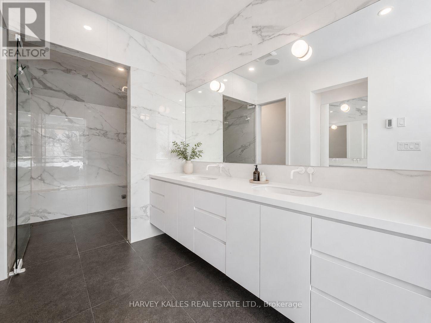128 Lyndhurst Avenue, Toronto, Ontario  M5R 2Z9 - Photo 24 - C13705548